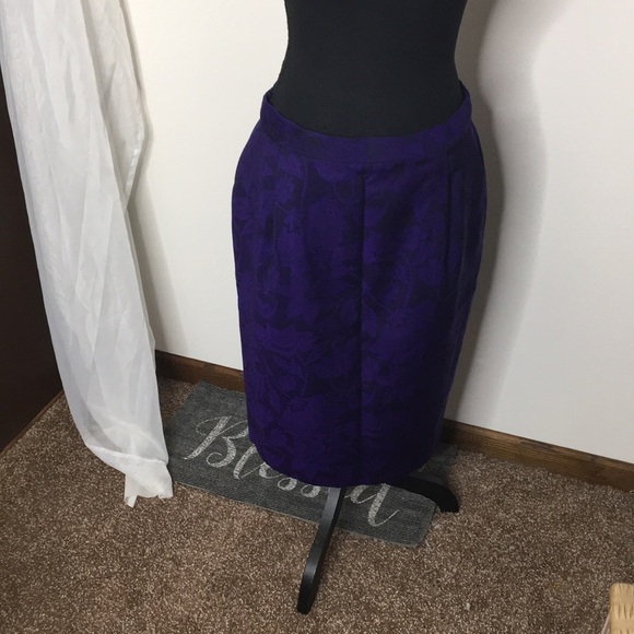 Pendleton women’s petite wool purple suit and skirt set​ - Picture 6 of 8